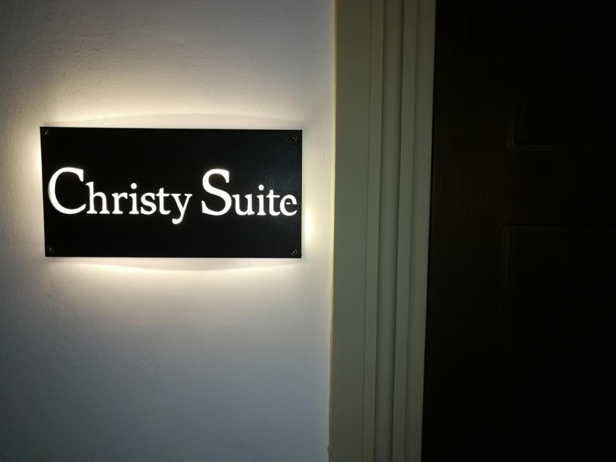 Christy Suite Elegante Appartamento Nel Centro Storico Di Anzio Eksteriør bilde