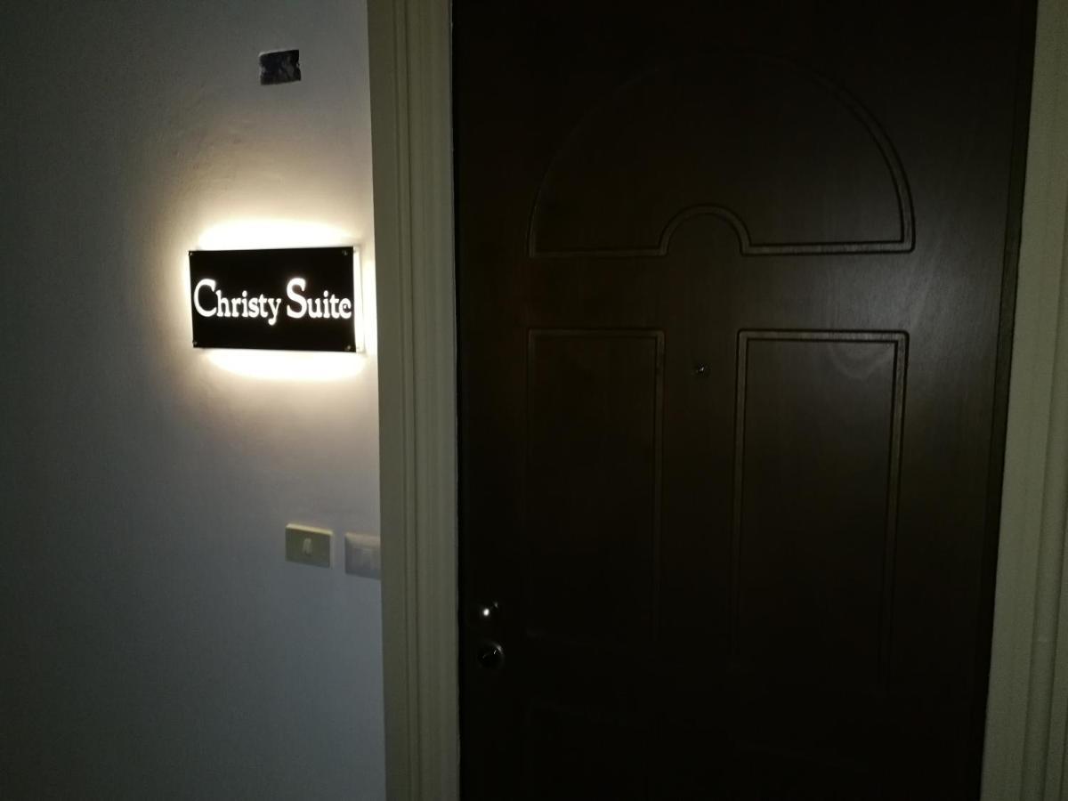 Christy Suite Elegante Appartamento Nel Centro Storico Di Anzio Eksteriør bilde