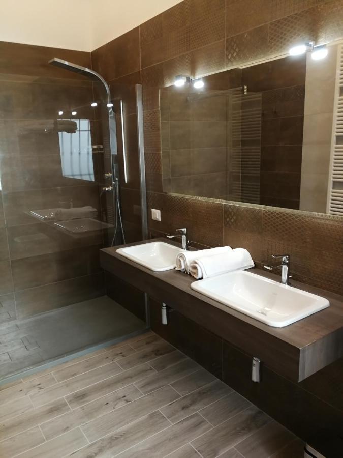 Christy Suite Elegante Appartamento Nel Centro Storico Di Anzio Eksteriør bilde