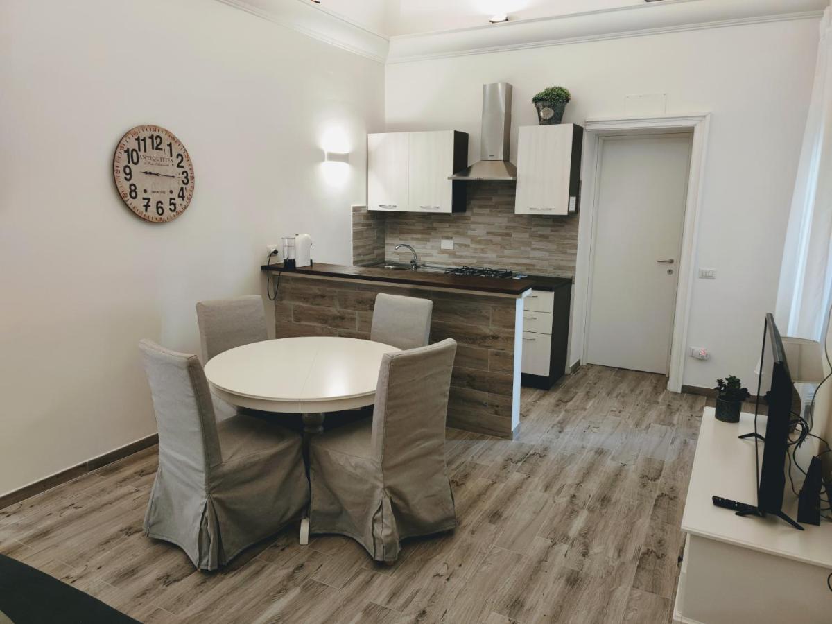 Christy Suite Elegante Appartamento Nel Centro Storico Di Anzio Eksteriør bilde