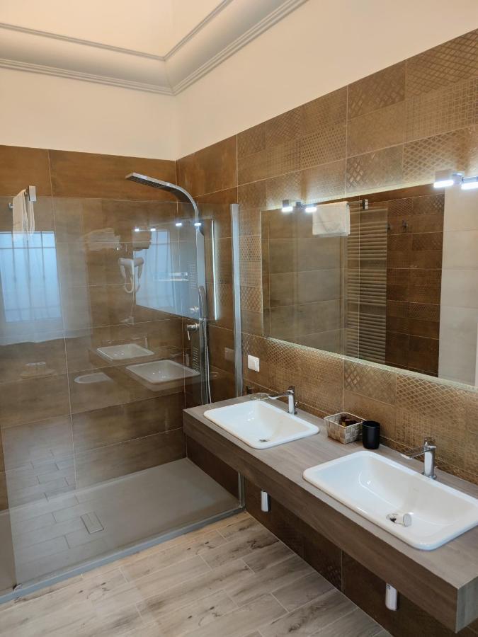 Christy Suite Elegante Appartamento Nel Centro Storico Di Anzio Eksteriør bilde